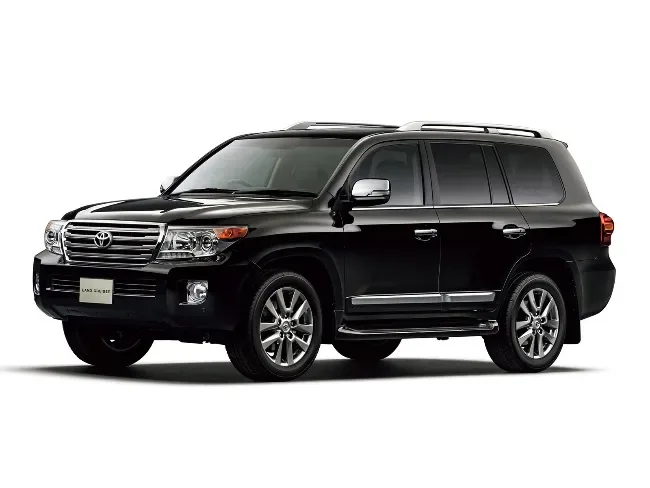 LAND CRUISER VXR 2000 rental mobil Silangit